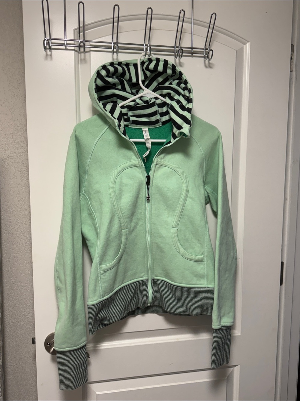 lululemon Mint Green full zip scuba